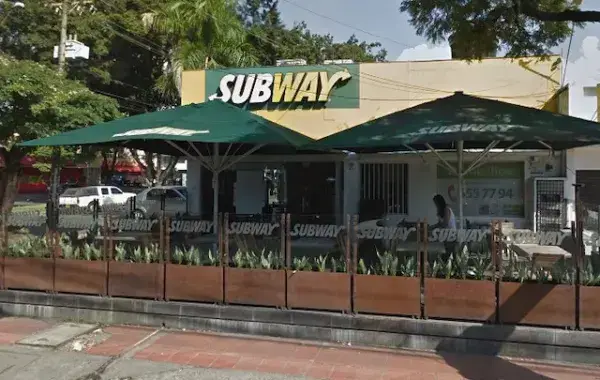 Subway Limonar