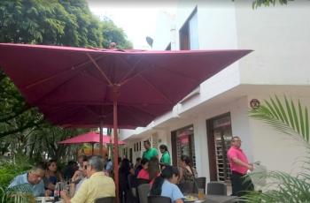 Restaurante y parrilla El Nogal